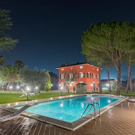 Dolf - Elisa بيت للعطل *